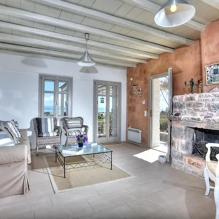 Vakantiehuis Cycladique Avec Piscine A Debordement Vue Imprenable Sur La Piso Livadi